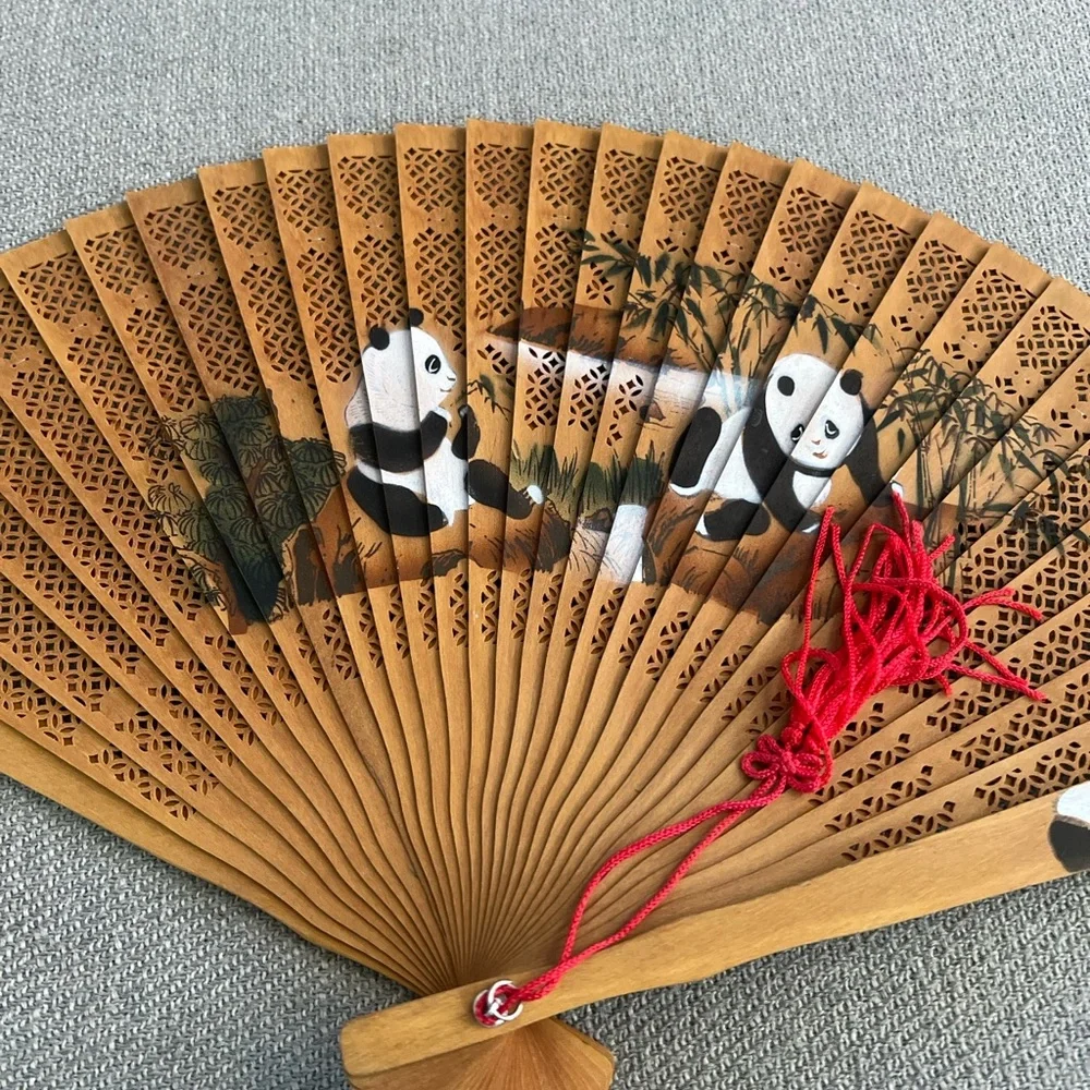 Bamboo Hand Fan with Panda Design - Picture 6 of 7